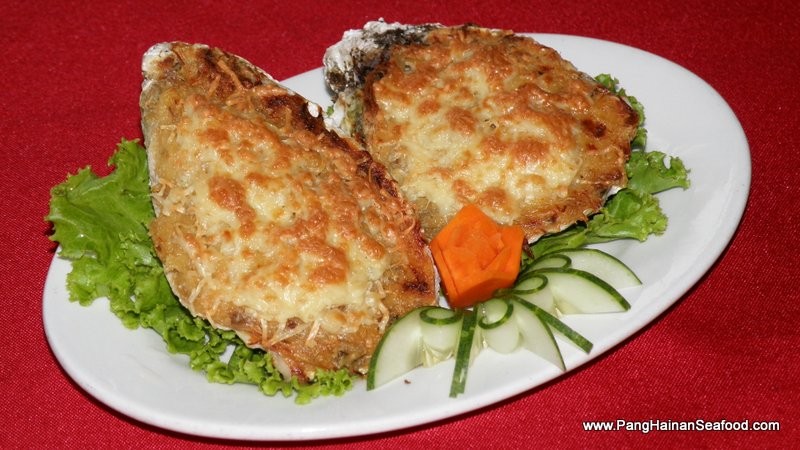 Mixed Seafood Baked with Cheese